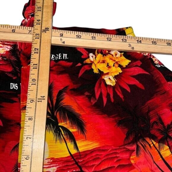 Hawaiian Sunset Print Drawstring Capri Pants  Vibrant Red & Yellow Tropical Desi - Picture 5 of 6